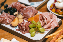 Carregar imagem no visualizador da galeria, Jantar de Ano Novo 2026 | arp bar