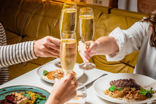 Carregar imagem no visualizador da galeria, Jantar de Ano Novo 2026 | Quitéria
