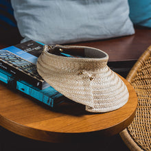 Carregar imagem no visualizador da galeria, Viseira Prega