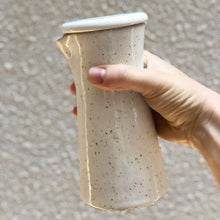 Carregar imagem no visualizador da galeria, Bule em cerâmica