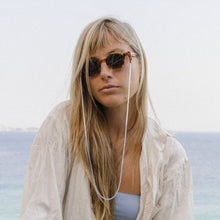 Load image into Gallery viewer, Cordinha Maré Blue Bead / Transparent
