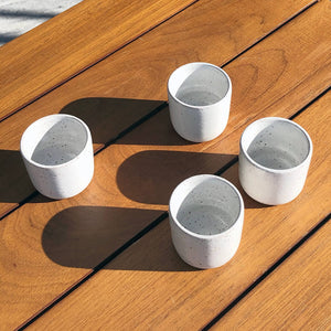 Quatro xícaras de cafezinho (Branco Flocos)